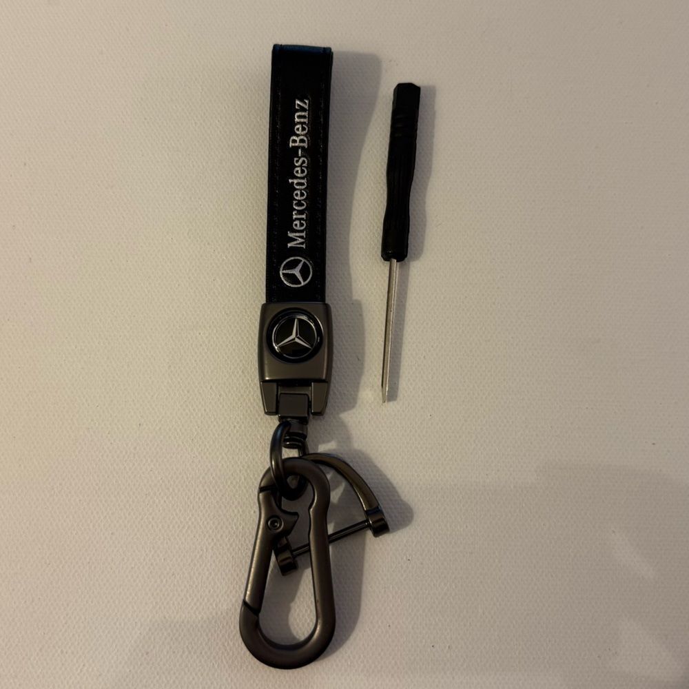 Mercedes Benz Key Fob Keychain in Black Leather with Logo NWT